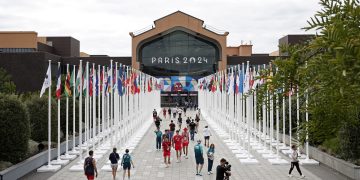 FILE PHOTO: Paris 2024 Olympics - Preview - Paris, France - July 23, 2024 General view of athletes in the Olympic village, ahead of the Paris 2024 Olympics. REUTERS/Benoit Tessier/File Photo